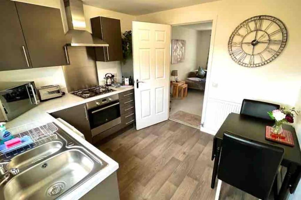 Loch Leven Getaway - 2 Bed House Apartment Kinross Exterior foto