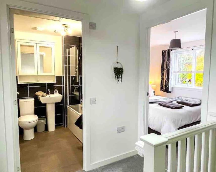 Loch Leven Getaway - 2 Bed House Apartment Kinross Exterior foto